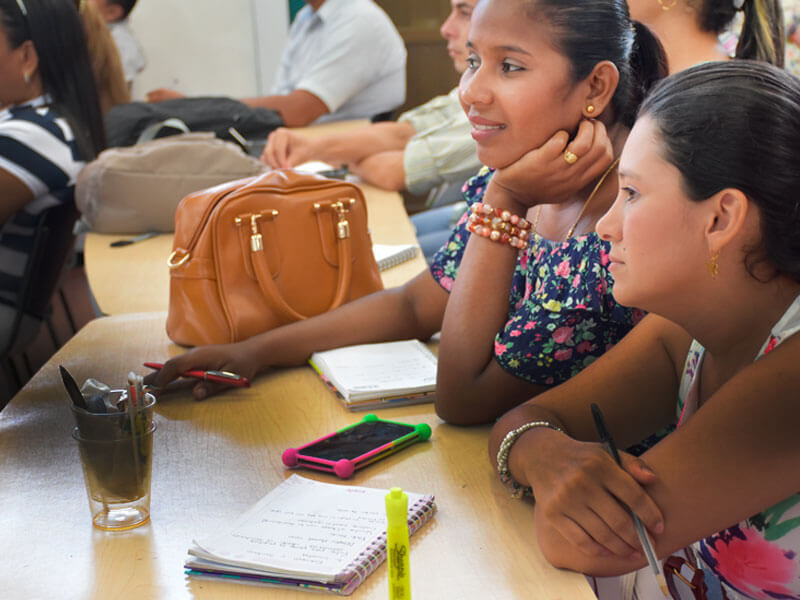 fotograf&iacute;a-beneficiarios-de-becas