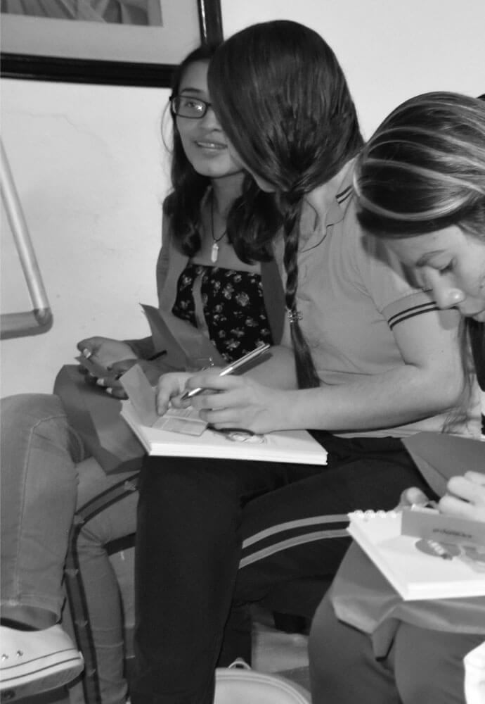fotograf&iacute;a-beneficiarios-de-semestre-cero