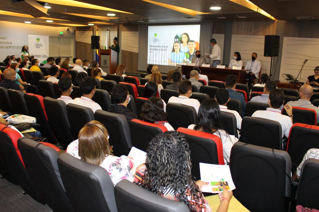 Lanzamiento del Programa Semestre Cero 2022-2 en el Auditorio Gobernadores. Lanzamiento Semestre Cero- Plano general