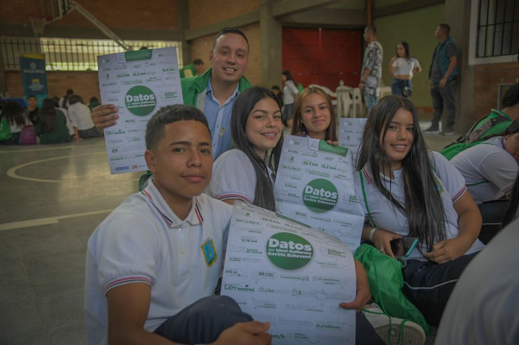Im&aacute;genes de los distintos espacios de la Feria Universitaria.