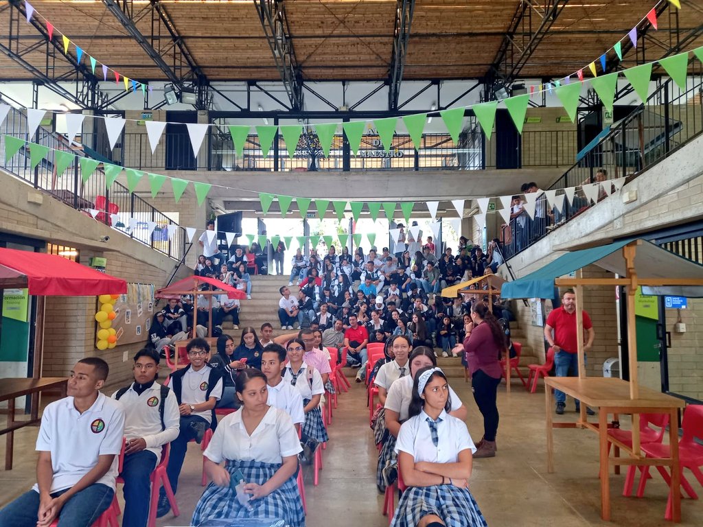 Imágenes de los diferentes espacios de la Feria Universitaria 2022 Imágenes de los diferentes espacios de la Feria Universitaria 2022