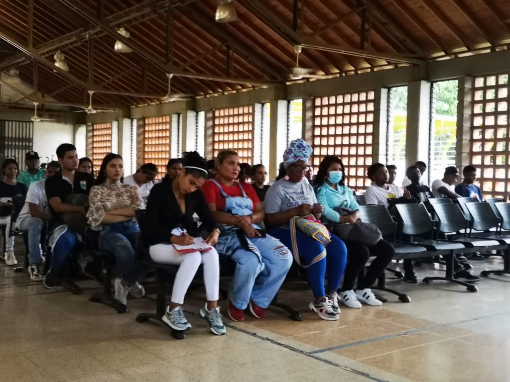 Imágenes de los actos protocolarios de entregas de becas en Necoclí y Apartadó. Imágenes de los actos protocolarios de entregas de becas en Necoclí y Apartadó.