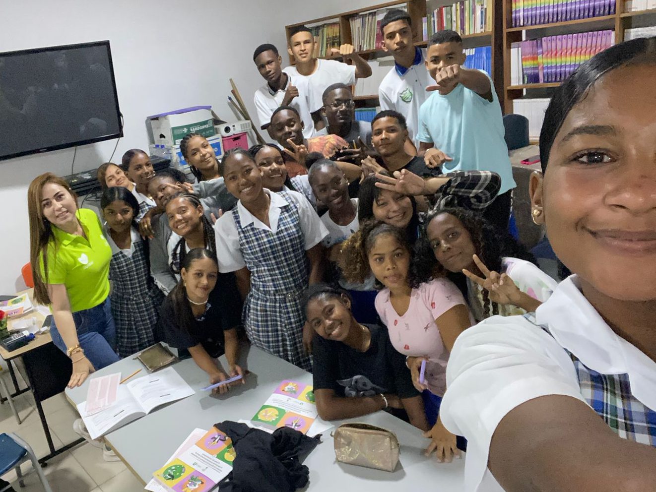 Grupo de estudiante de Semestre Cero en Chigorod&oacute;