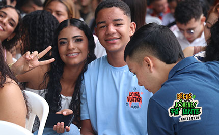 TematicasWeb  Becas AntioquiaMesa de trabajo 1 copia 3 - Becas, J&oacute;venes pa' lante Antioquia Corporaci&oacute;n Gilberto Echeverri mej&iacute;a
